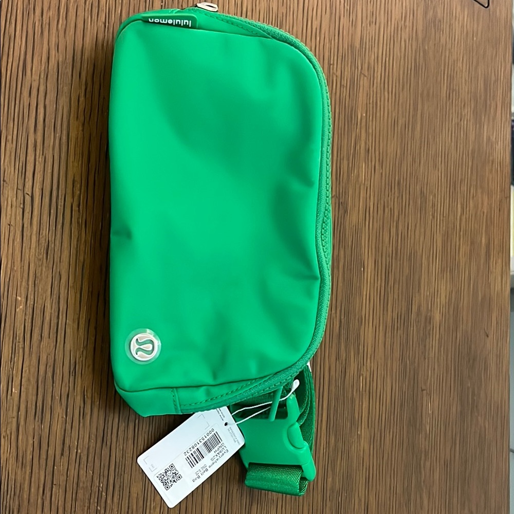 Lululemon Green Wristlet Pouch